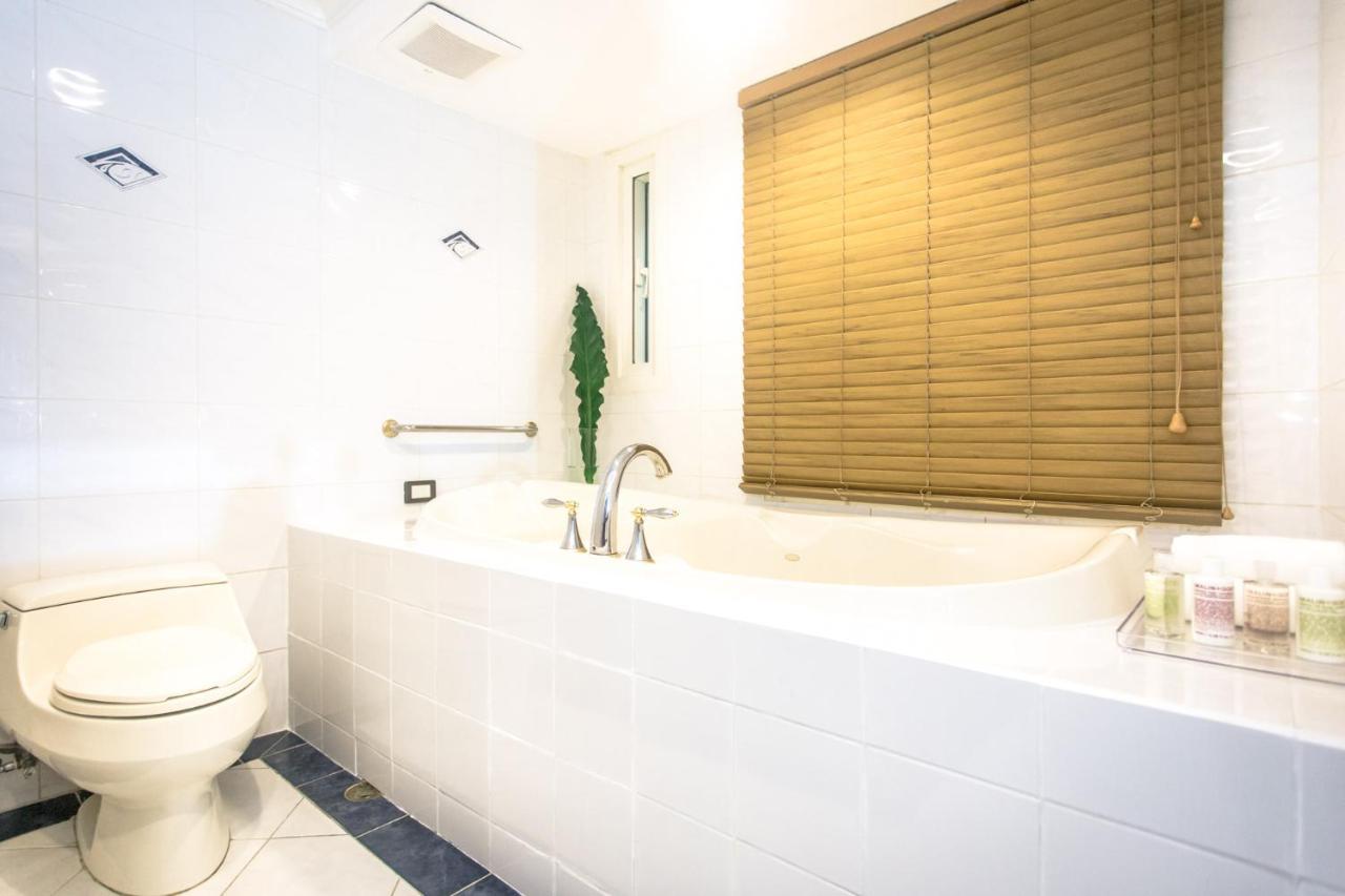 Fraser Place Manila Makati City Dış mekan fotoğraf